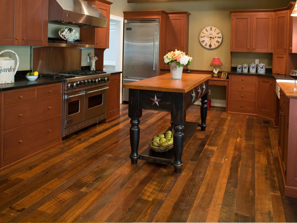 FloorUS Distressed Hardwood